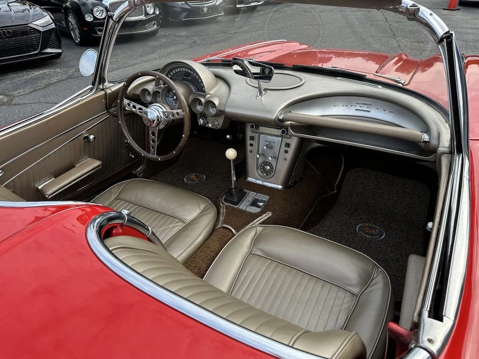 1962 Chevrolet Corvette C1 - Image 30 of 31