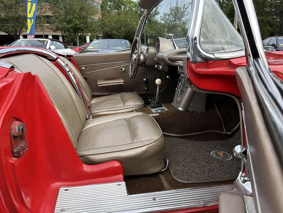 1962 Chevrolet Corvette C1 - Image 25 of 31