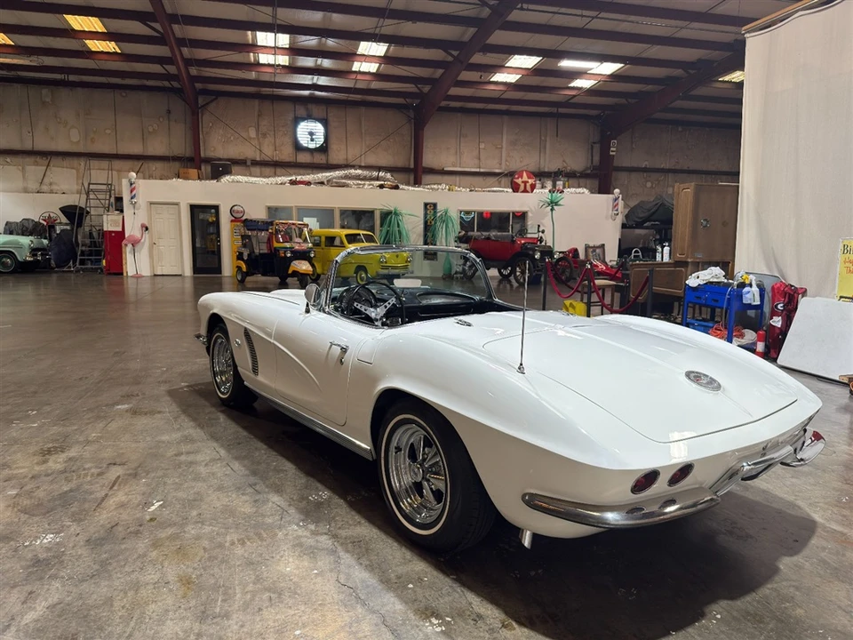 1962 Chevrolet Corvette C1 - Image 17 of 31