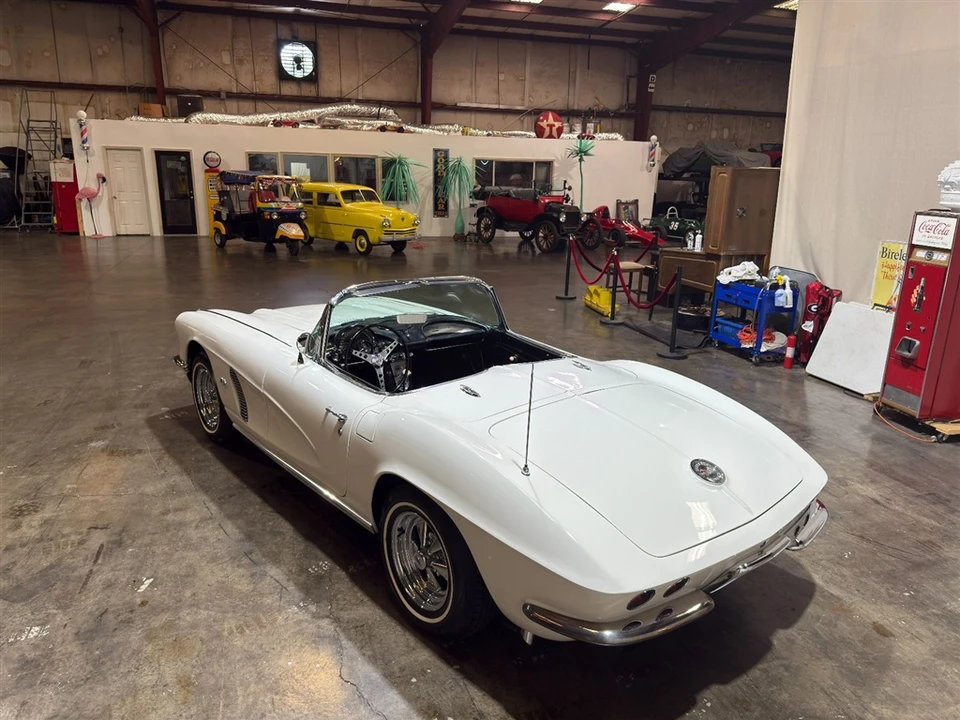 1962 Chevrolet Corvette C1 - Image 19 of 31