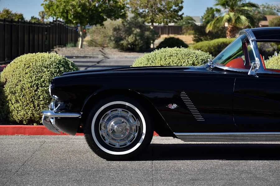 1962 Chevrolet Corvette C1 - Image 13 of 31