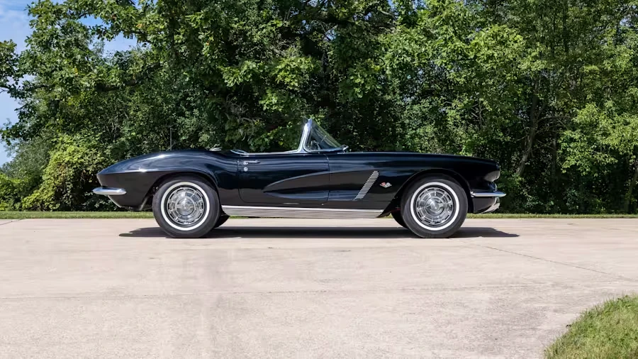 1962 Chevrolet Corvette C1 - Image 2 of 24