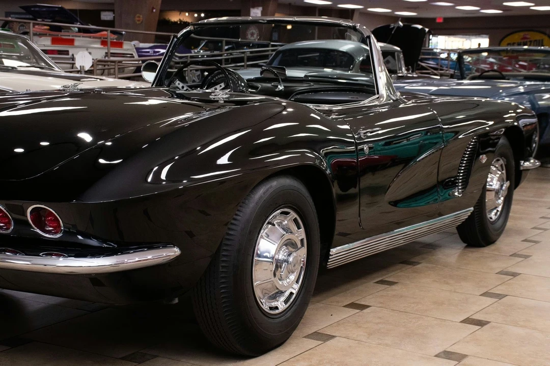 1962 Chevrolet Corvette C1 - Image 12 of 31