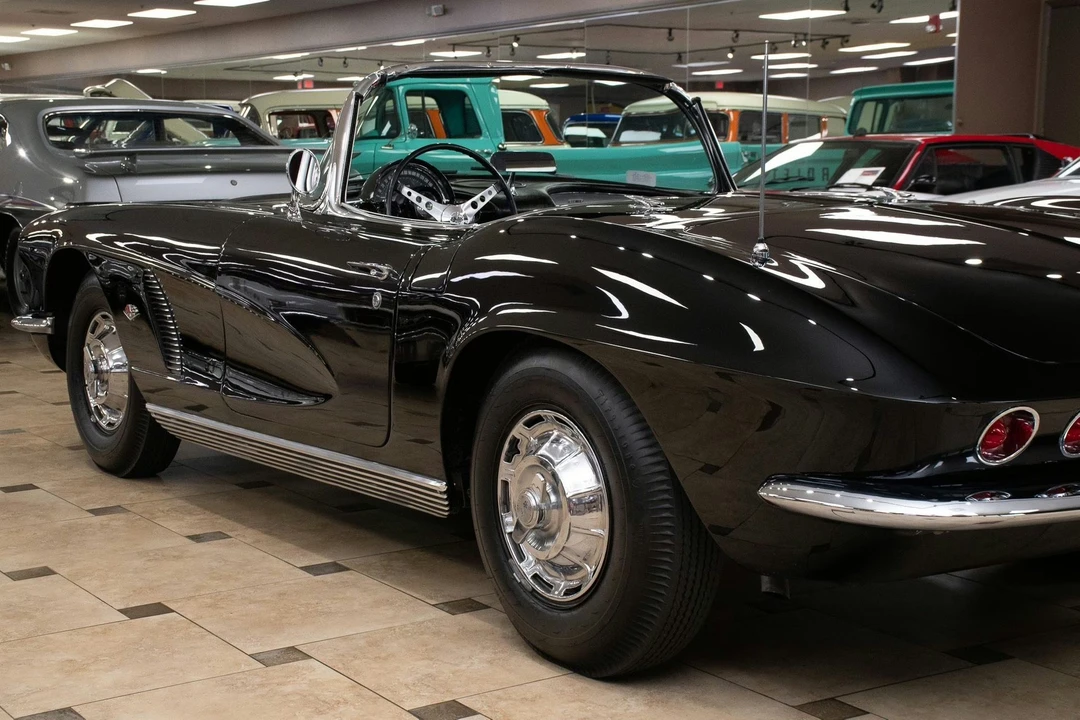 1962 Chevrolet Corvette C1 - Image 13 of 31