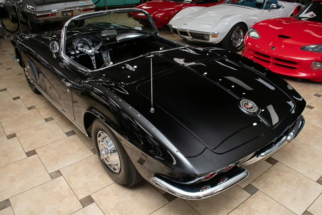 1962 Chevrolet Corvette C1 - Image 17 of 31