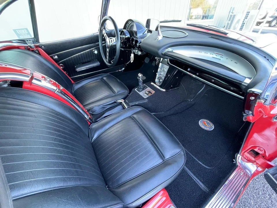 1962 Chevrolet Corvette C1 - Image 19 of 31