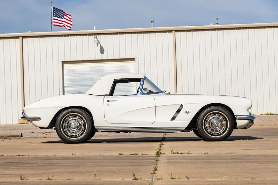 1962 Chevrolet Corvette C1 - Image 2 of 31