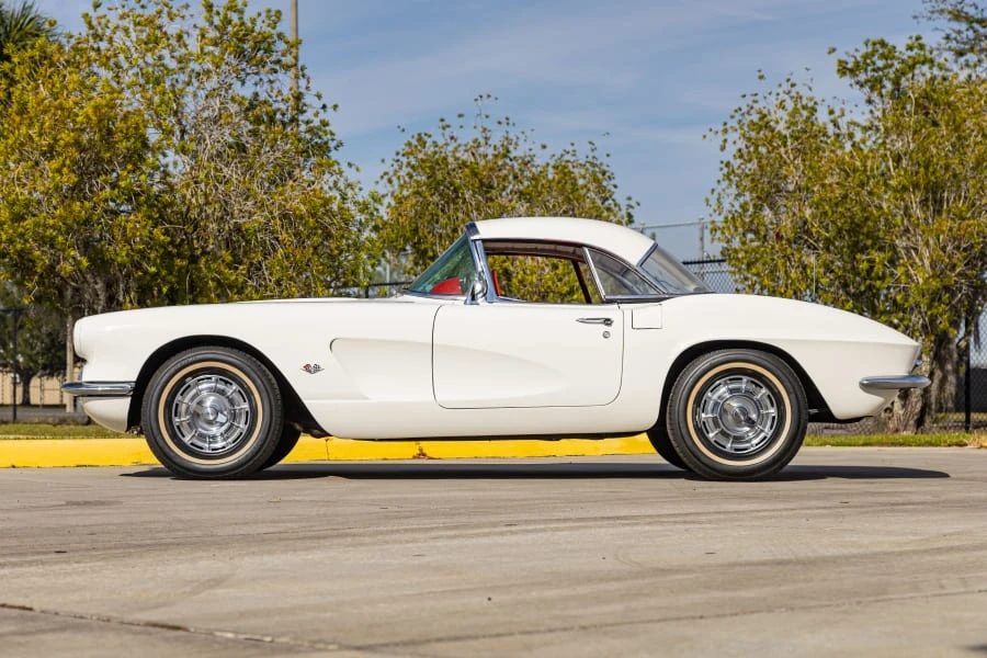 1962 Chevrolet Corvette C1 - Image 2 of 31