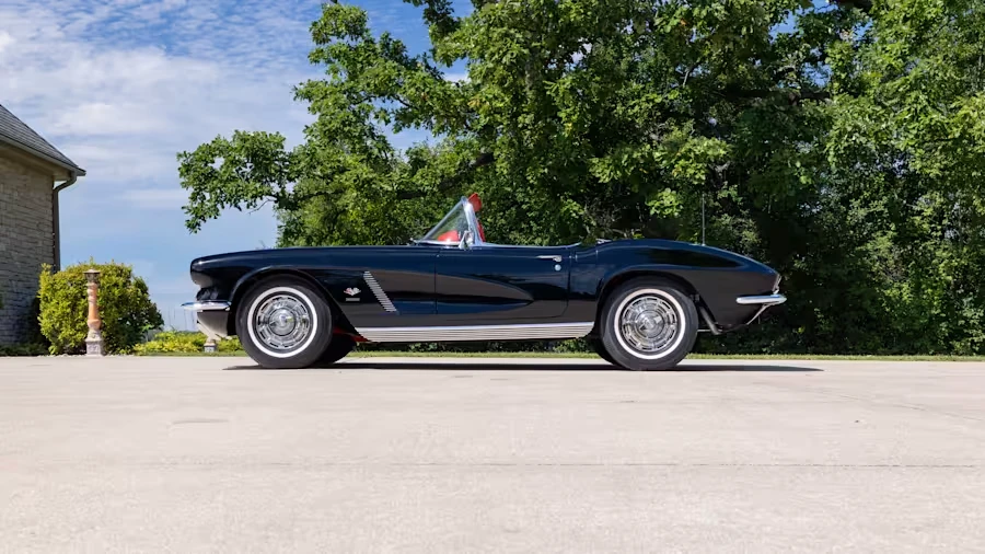 1962 Chevrolet Corvette C1 - Image 2 of 31