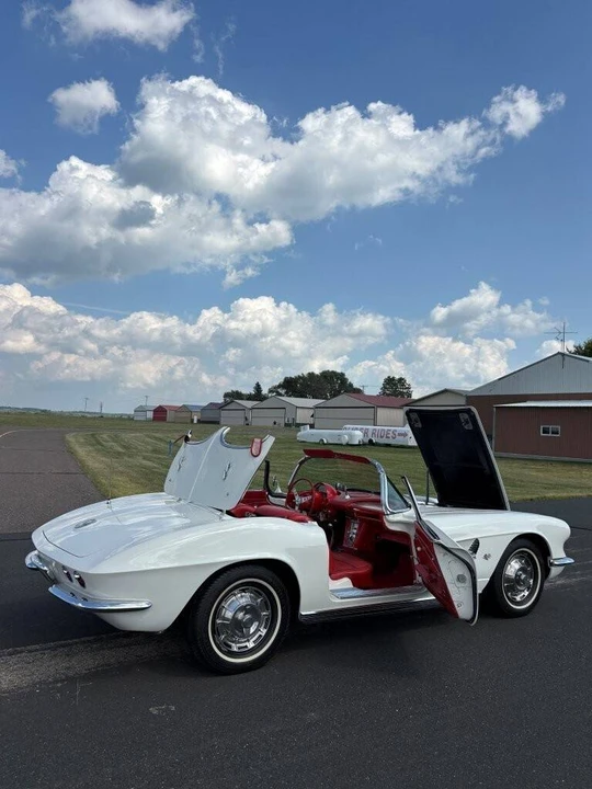 1962 Chevrolet Corvette C1 - Image 27 of 31
