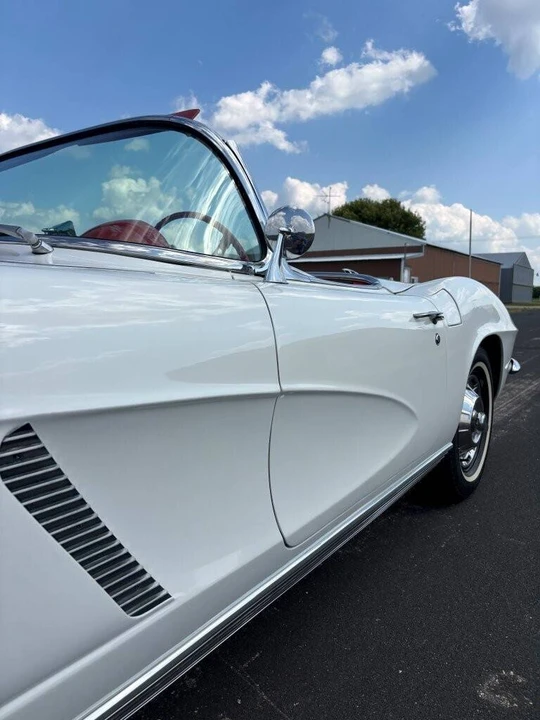 1962 Chevrolet Corvette C1 - Image 14 of 31