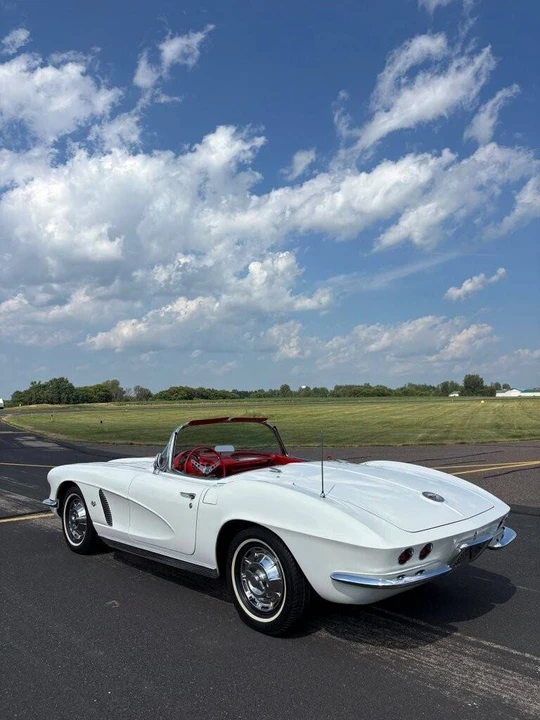 1962 Chevrolet Corvette C1 - Image 18 of 31