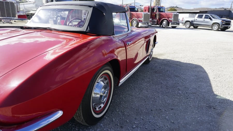 1962 Chevrolet Corvette C1 - Image 6 of 31
