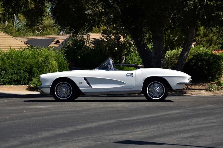 1962 Chevrolet Corvette C1 - Image 2 of 31