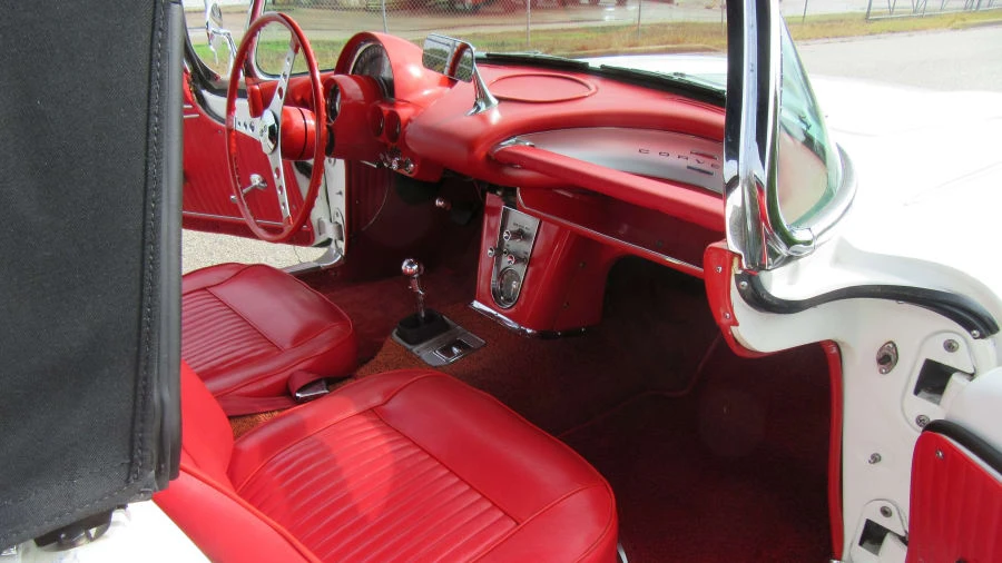 1962 Chevrolet Corvette C1 - Image 12 of 12