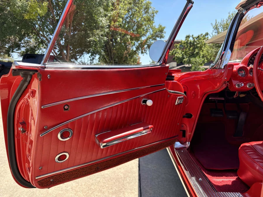 1962 Chevrolet Corvette C1 - Image 16 of 20
