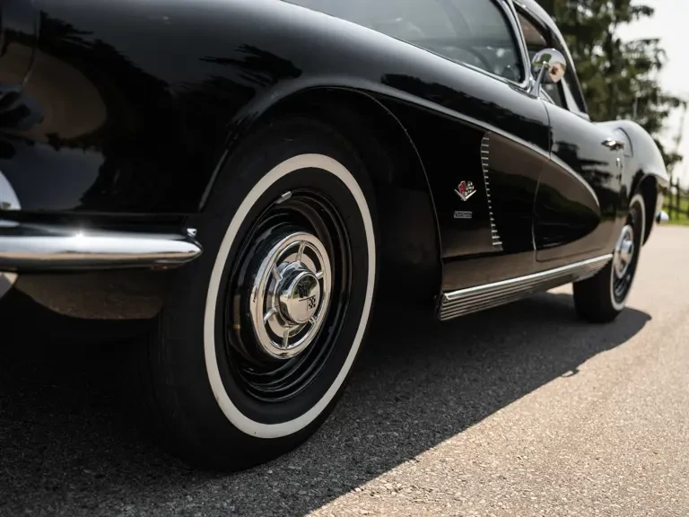 1962 Chevrolet Corvette C1 - Image 14 of 31