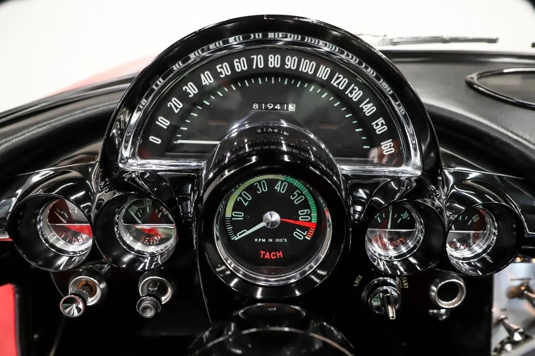 1962 Chevrolet Corvette C1 - Image 17 of 31