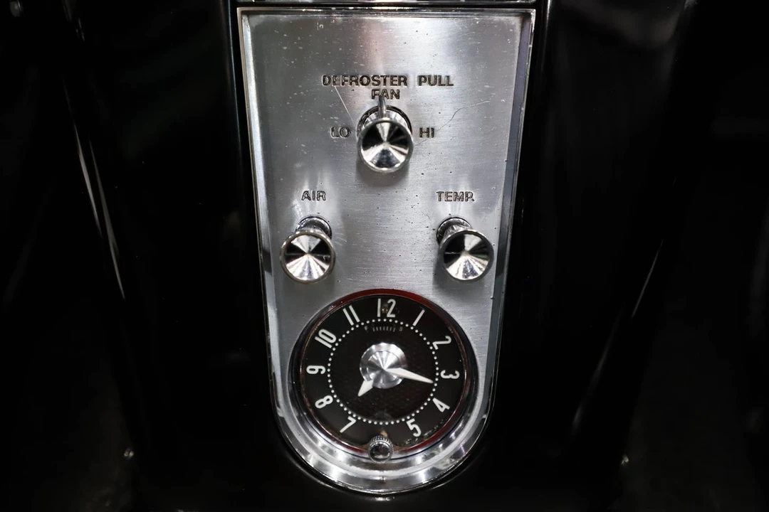 1962 Chevrolet Corvette C1 - Image 25 of 31