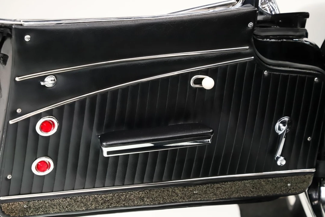 1962 Chevrolet Corvette C1 - Image 8 of 12