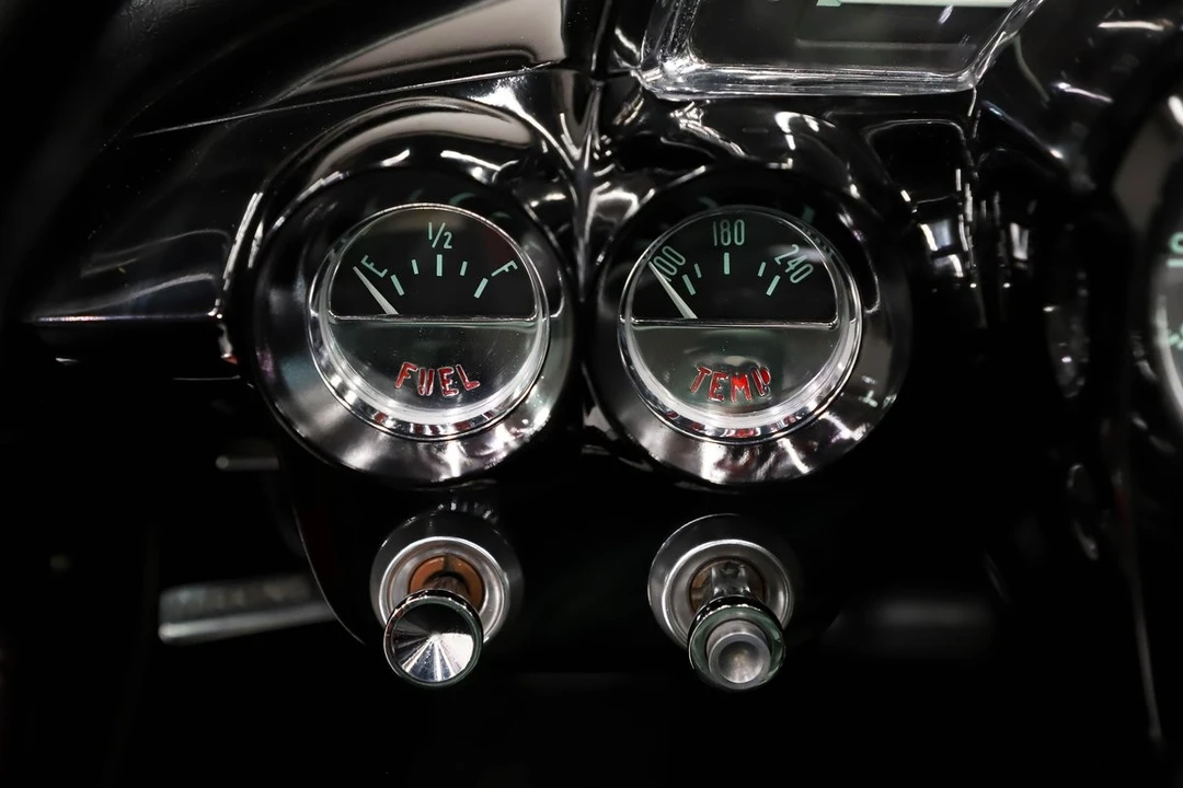 1962 Chevrolet Corvette C1 - Image 19 of 31