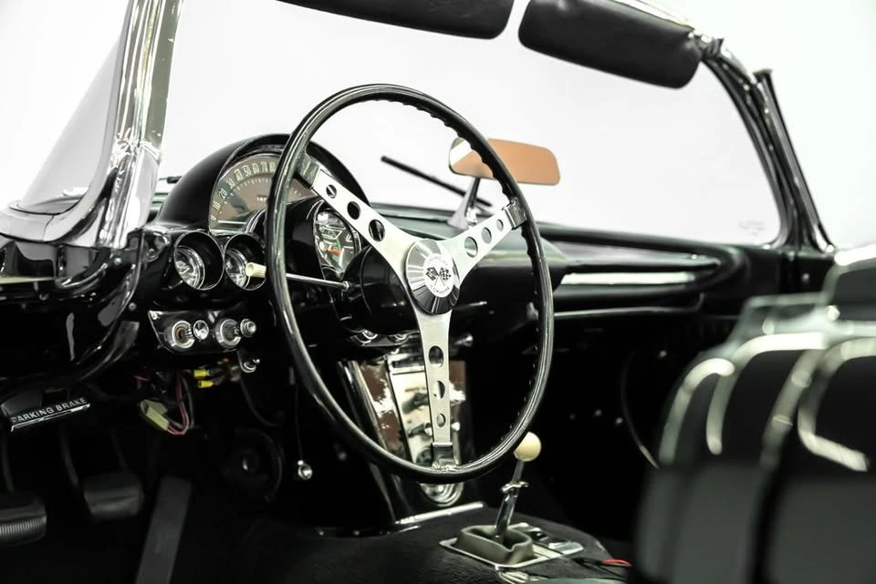 1962 Chevrolet Corvette C1 - Image 15 of 18