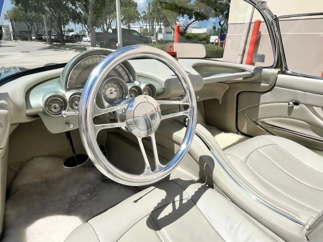 1962 Chevrolet Corvette C1 - Image 10 of 24