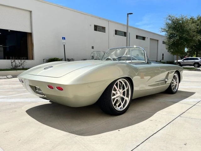 1962 Chevrolet Corvette C1 - Image 4 of 24