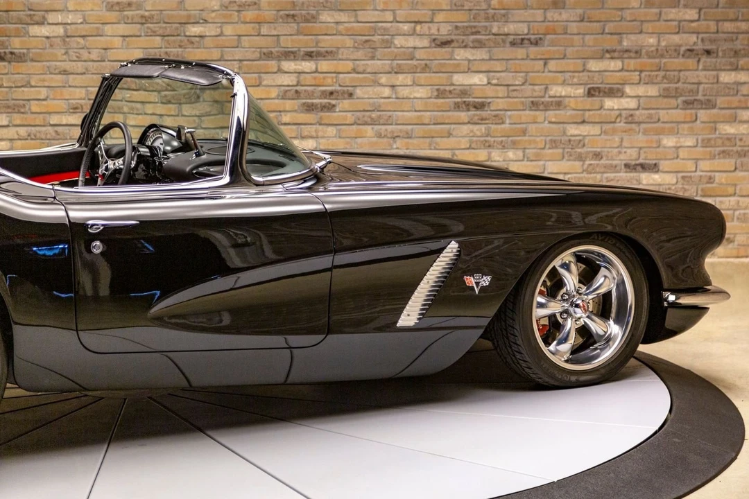 1962 Chevrolet Corvette C1 - Image 14 of 21