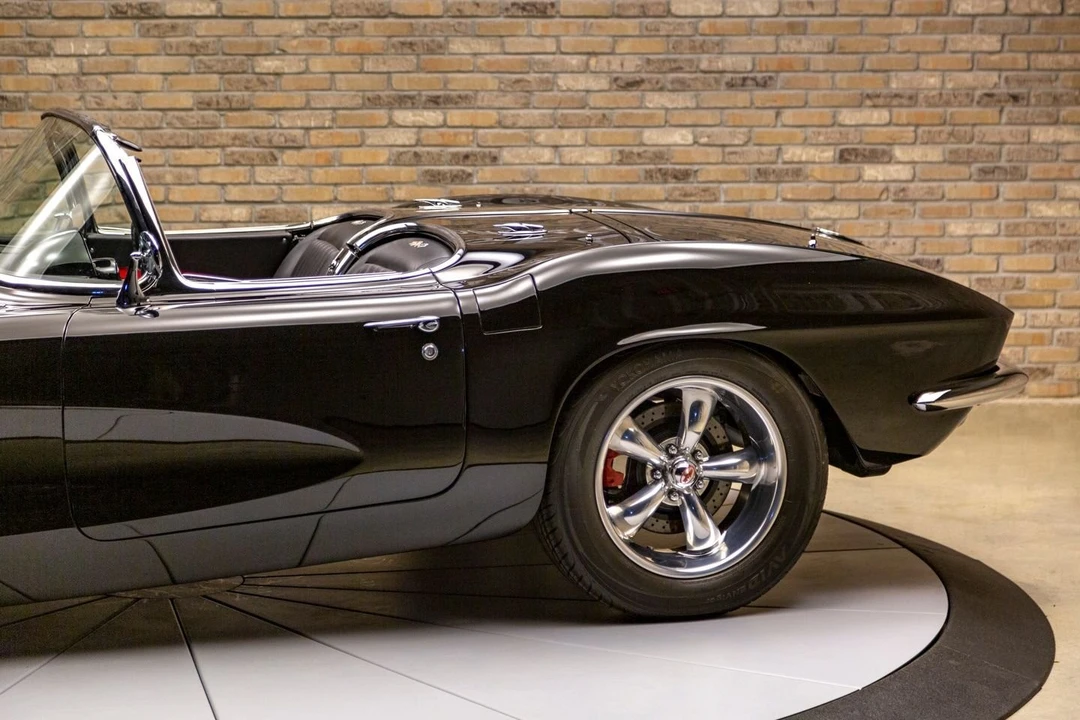 1962 Chevrolet Corvette C1 - Image 10 of 24