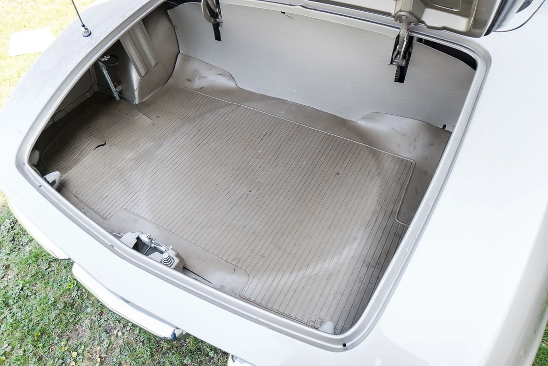 1962 Chevrolet Corvette C1 - Image 18 of 31