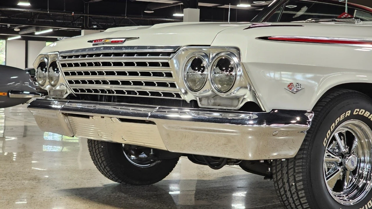 1962 Chevrolet Impala 2nd Gen - Image 11 of 12
