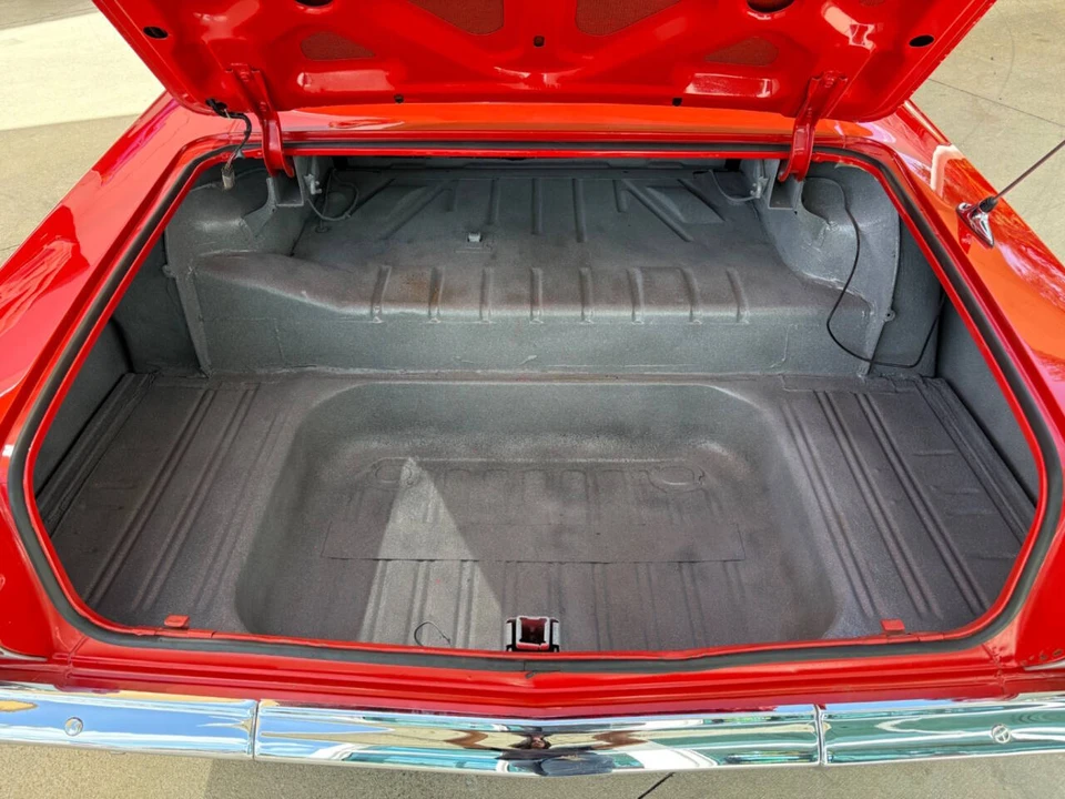 1962 Chevrolet Impala 3rd Gen - Image 10 of 31