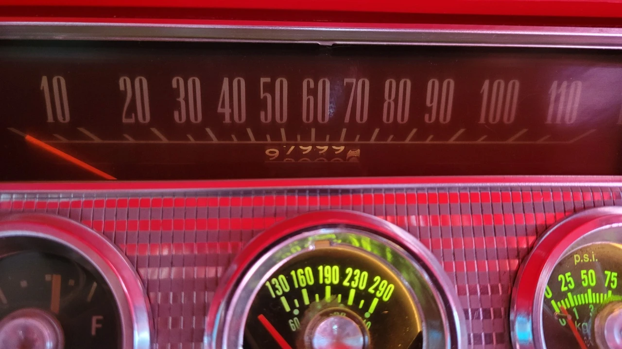 1962 Chevrolet Impala 2nd Gen - Image 11 of 21