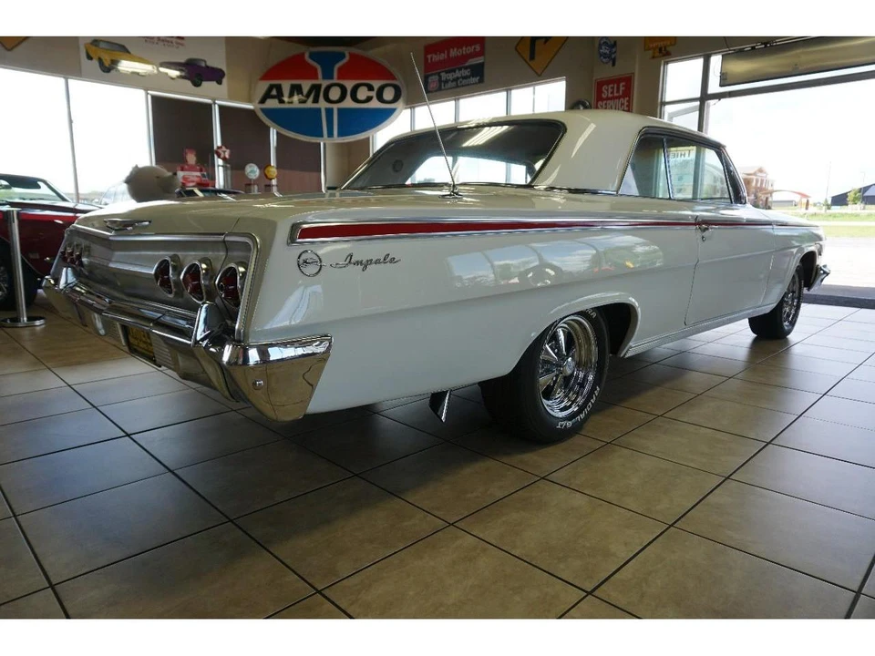 1962 Chevrolet Impala 3rd Gen - Image 14 of 31