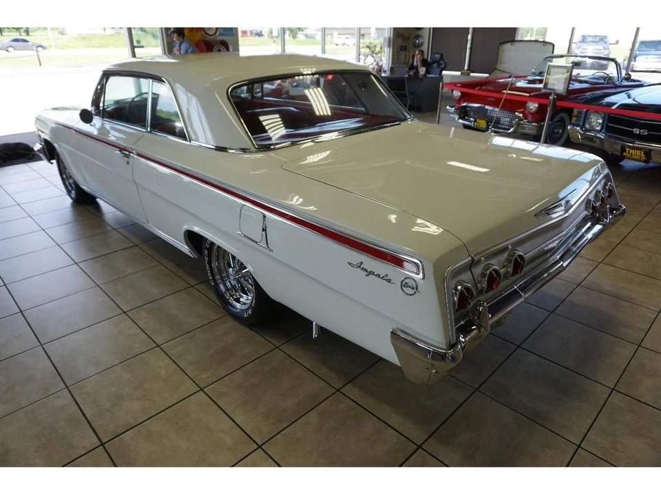 1962 Chevrolet Impala 3rd Gen - Image 11 of 31