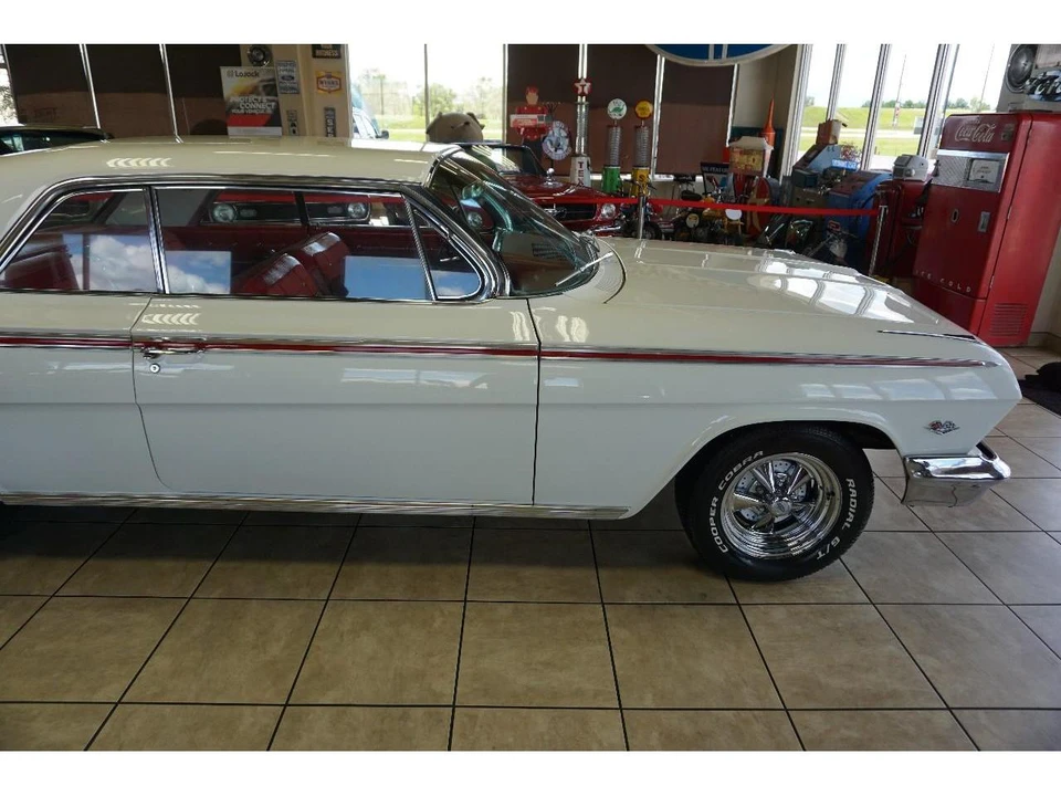 1962 Chevrolet Impala 3rd Gen - Image 16 of 31