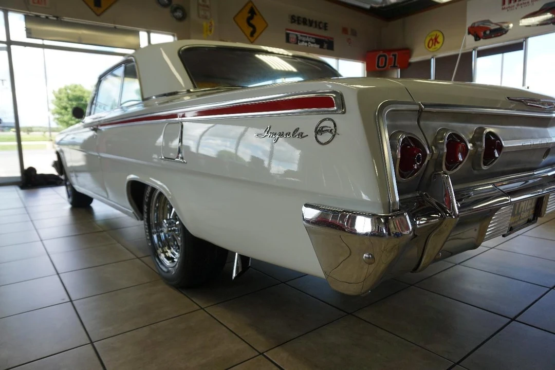 1962 Chevrolet Impala 3rd Gen - Image 15 of 31