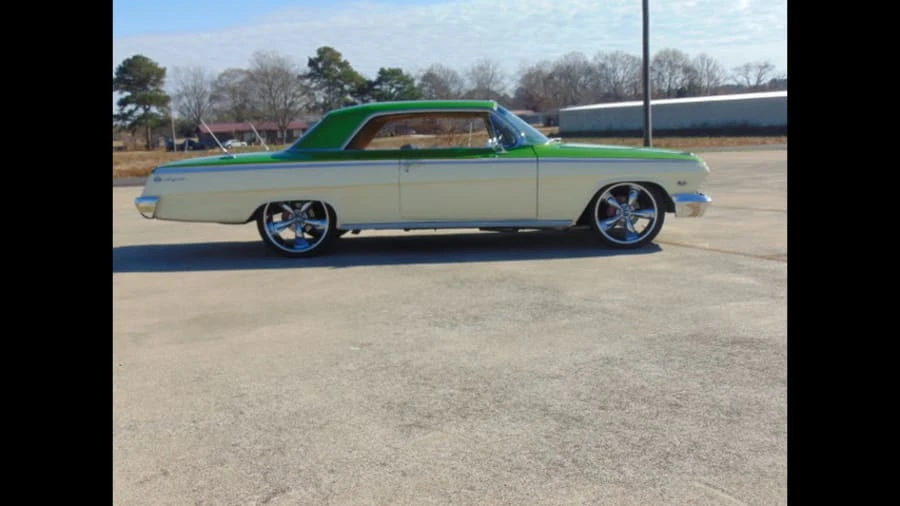 1962 Chevrolet Impala 3rd Gen - Image 2 of 12