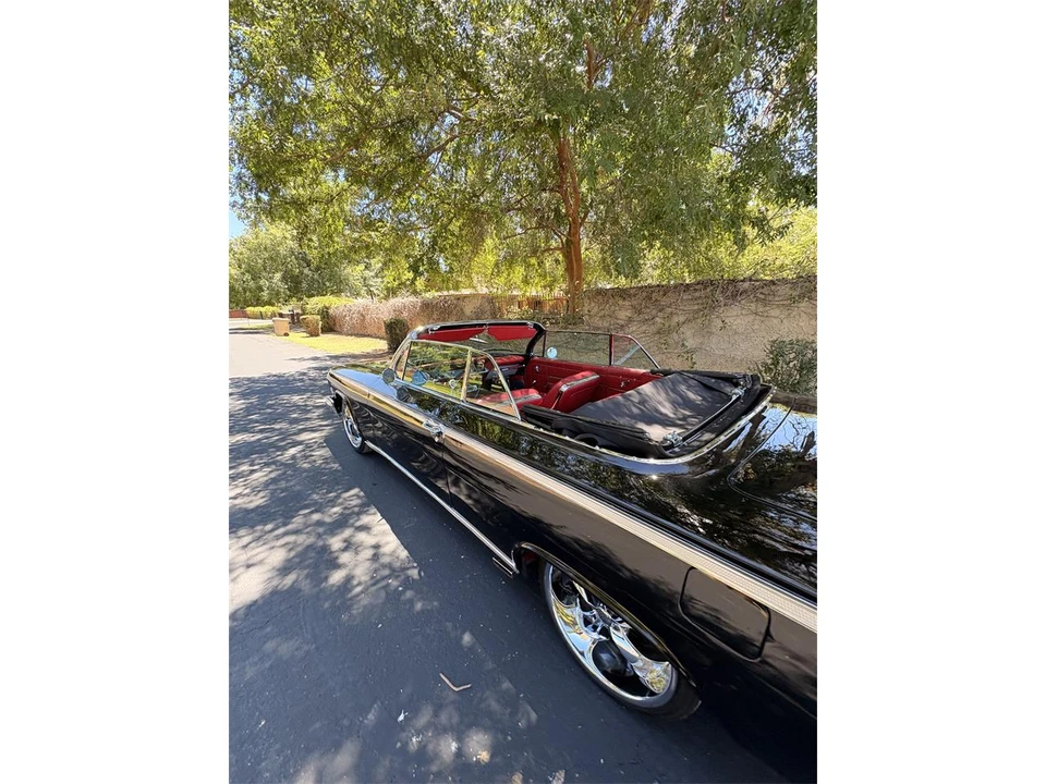 1962 Chevrolet Impala SS 3rd Gen - Image 26 of 31