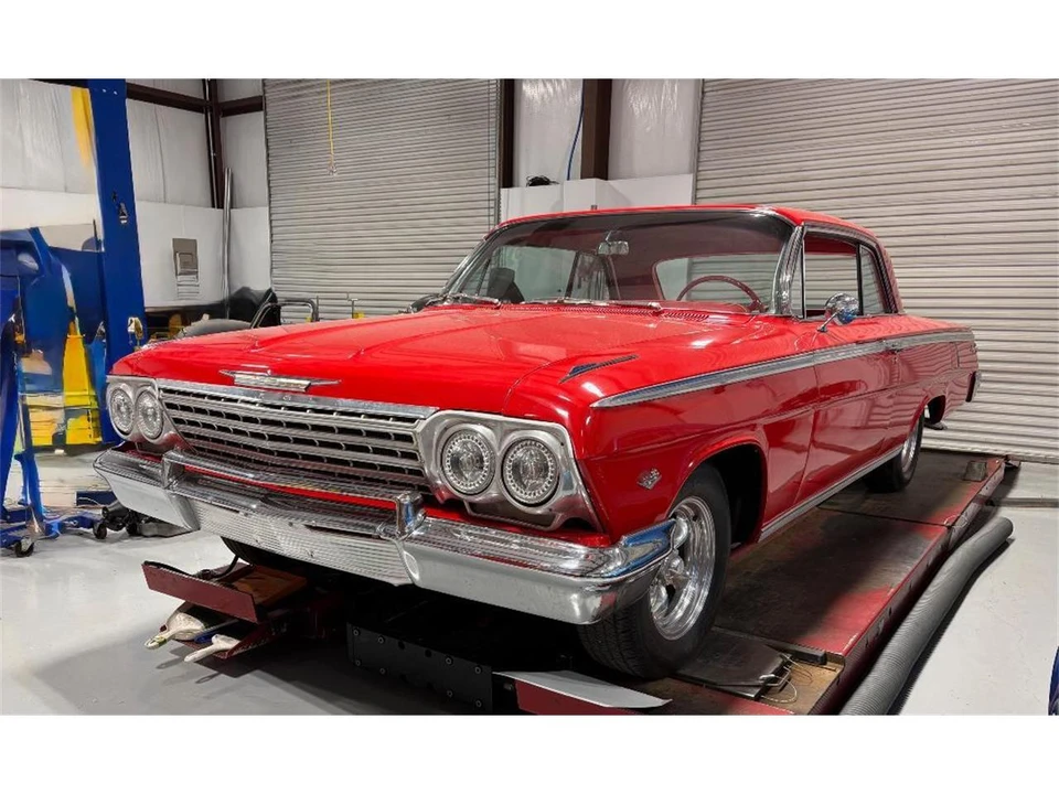 1962 Chevrolet Impala SS 3rd Gen - Image 2 of 12