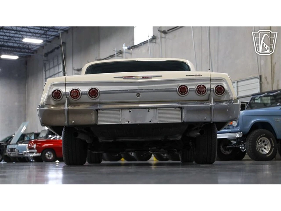 1962 Chevrolet Impala SS 3rd Gen - Image 28 of 31