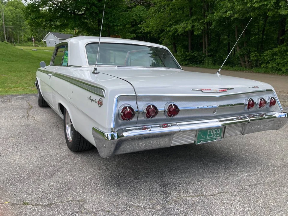 1962 Chevrolet Impala SS 3rd Gen - Image 2 of 11