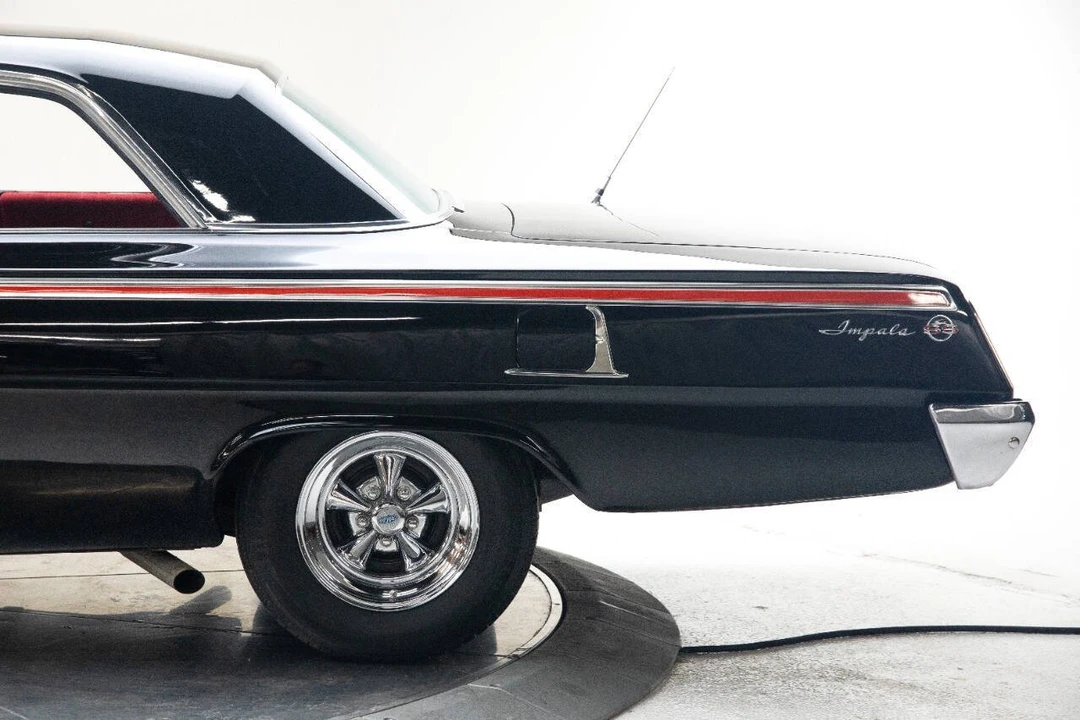 1962 Chevrolet Impala SS 3rd Gen - Image 9 of 31