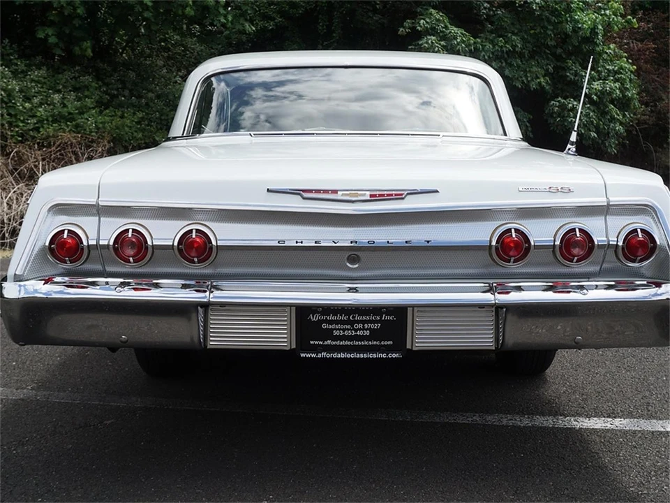 1962 Chevrolet Impala SS 3rd Gen - Image 14 of 31