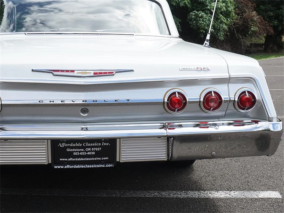 1962 Chevrolet Impala SS 3rd Gen - Image 16 of 31