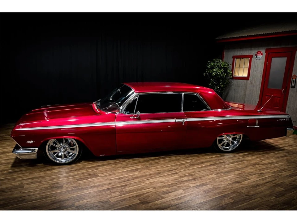 1962 Chevrolet Impala SS 3rd Gen - Image 2 of 12