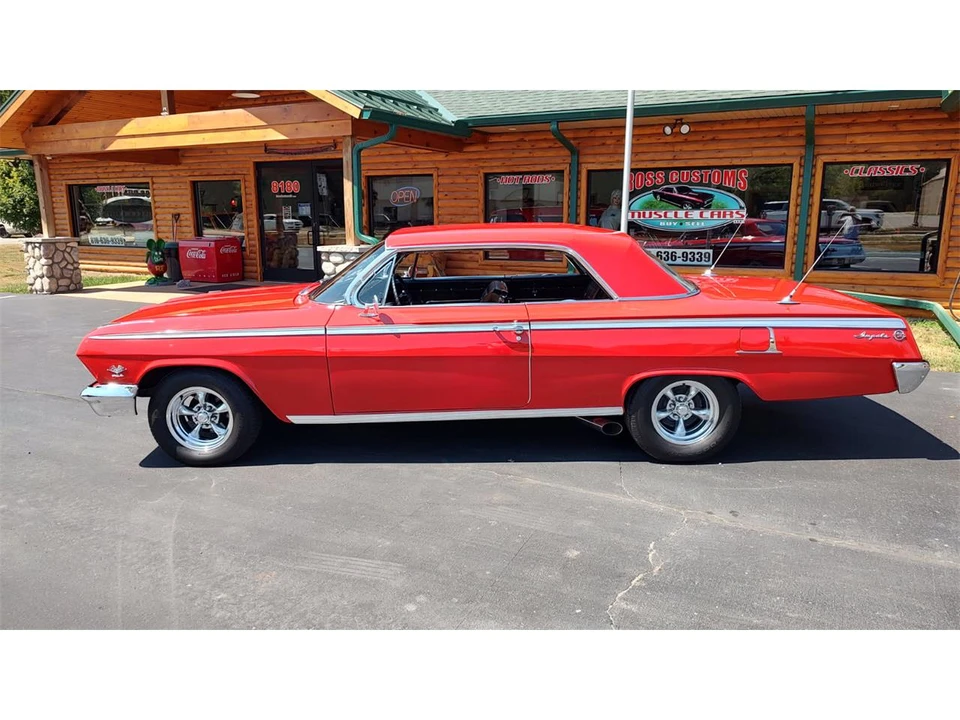 1962 Chevrolet Impala SS 3rd Gen - Image 5 of 31