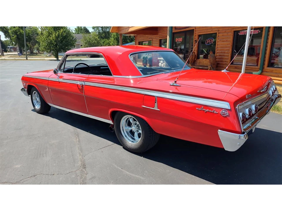1962 Chevrolet Impala SS 3rd Gen - Image 7 of 31