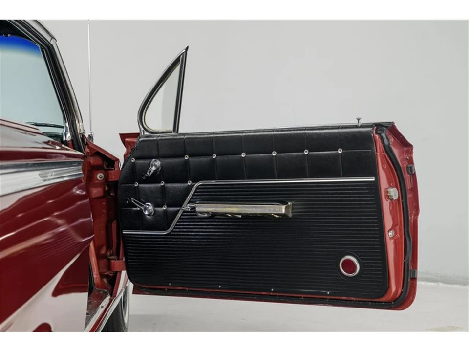 1962 Chevrolet Impala SS 3rd Gen - Image 10 of 31